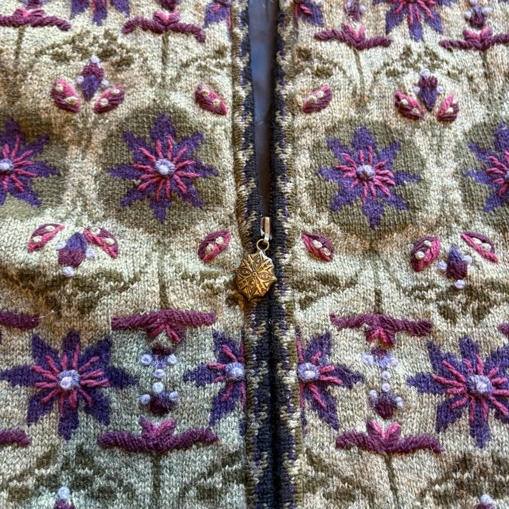 Icelandic Design Women's Full zip Wool Sweater Green/Purple Multi Size Medium - Picture 10 of 10